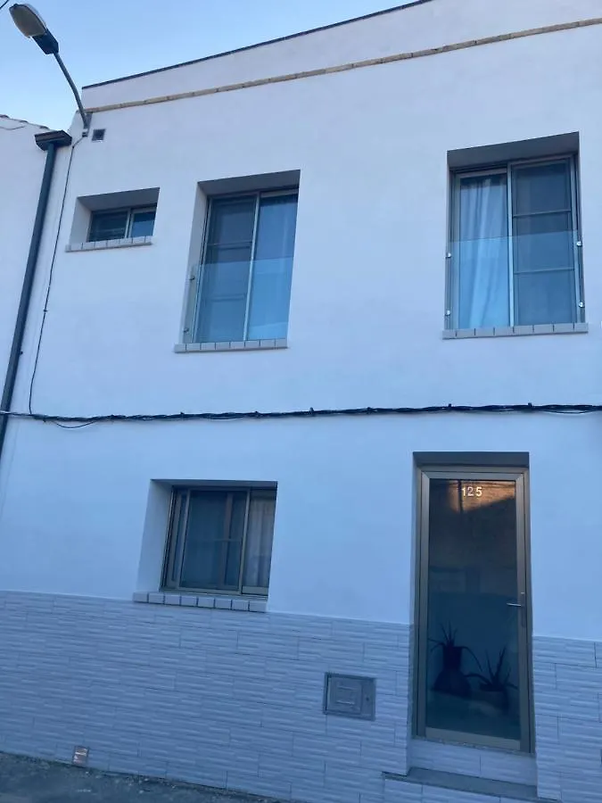 Oasis Family Apartment Deltebre 0*,  Spain